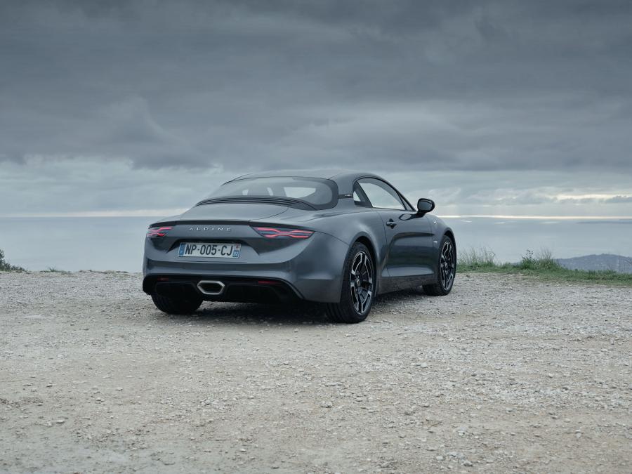  Alpine A110 Legende 2018 года  (WW) (фото 15 из 29)